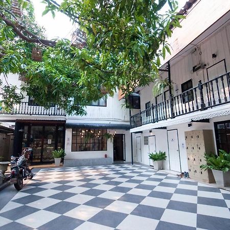 The Hidden House Bangkok Exterior photo