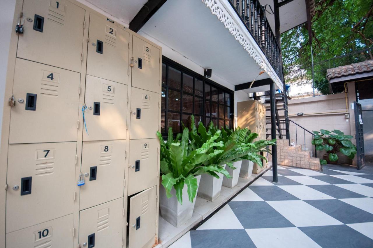 The Hidden House Bangkok Exterior photo
