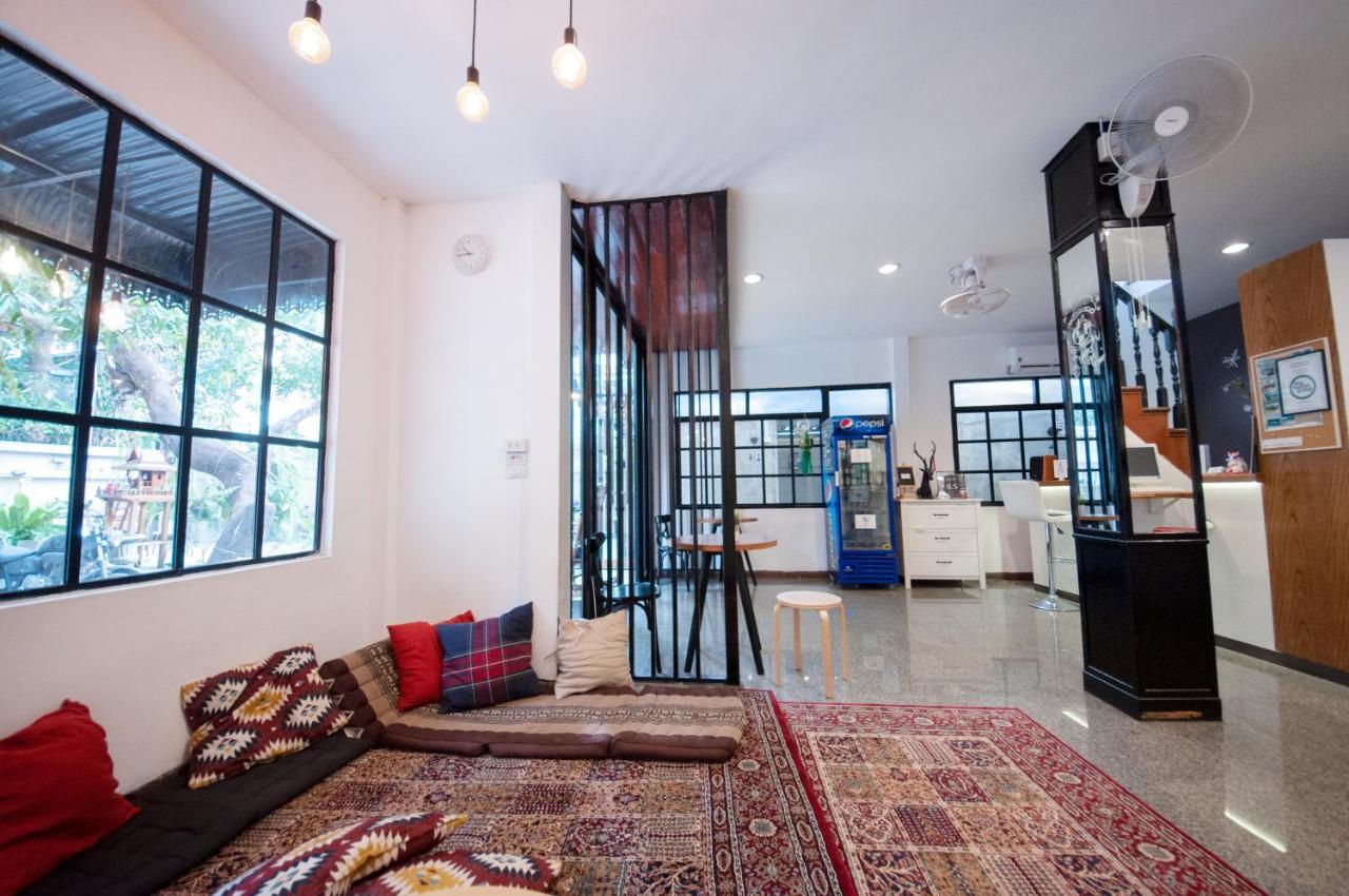 The Hidden House Bangkok Exterior photo